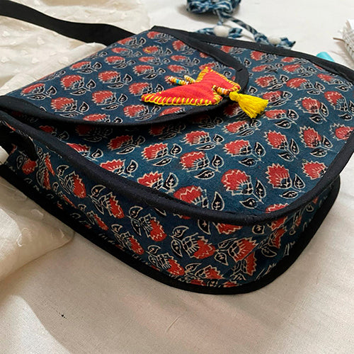 Ajarakh Phool Pakharu Sling Bag