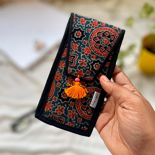 Ajrakh with black border Dual Purpose Cover